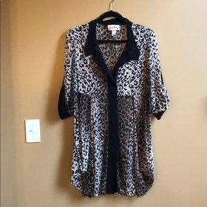 Joseph Ribkoff size 14 leopard patterned top